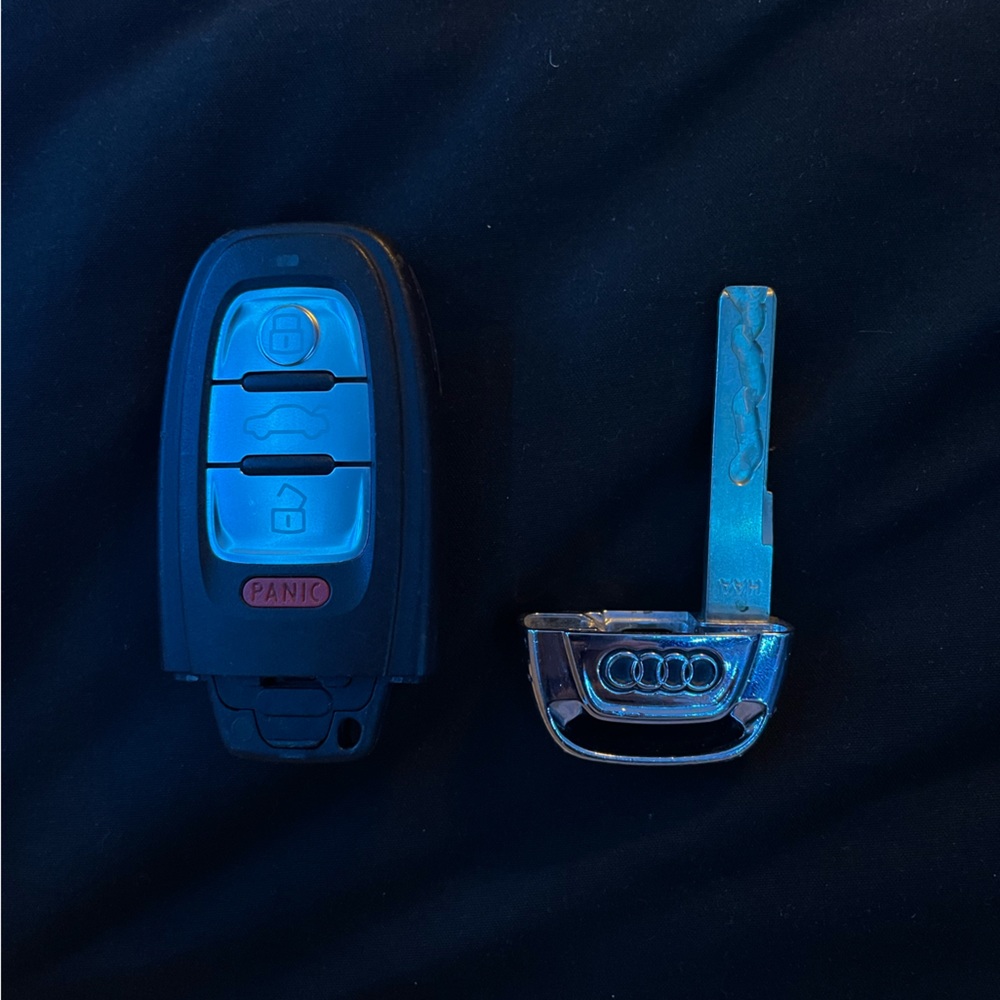 2014 Audi A4 Key Fob OEM